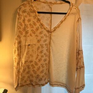 POL Cream Floral V-Neck Blouse